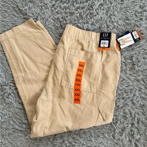 GAP Men's Cargo Pants in Tan
